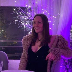 Meet your Posher, Olivia